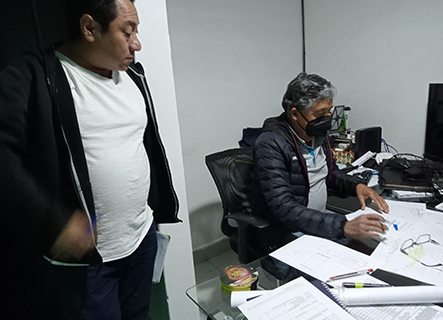 Ubicación de niveles de carpeta existente por medio de estadal y estación total, AICM CDMX 2023