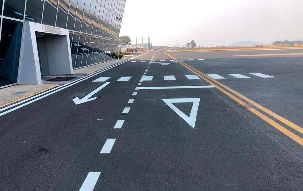 Colocaicón de señalamiento horizontal para eje de posción en plataforma comercial, ZCL OMA 2022
